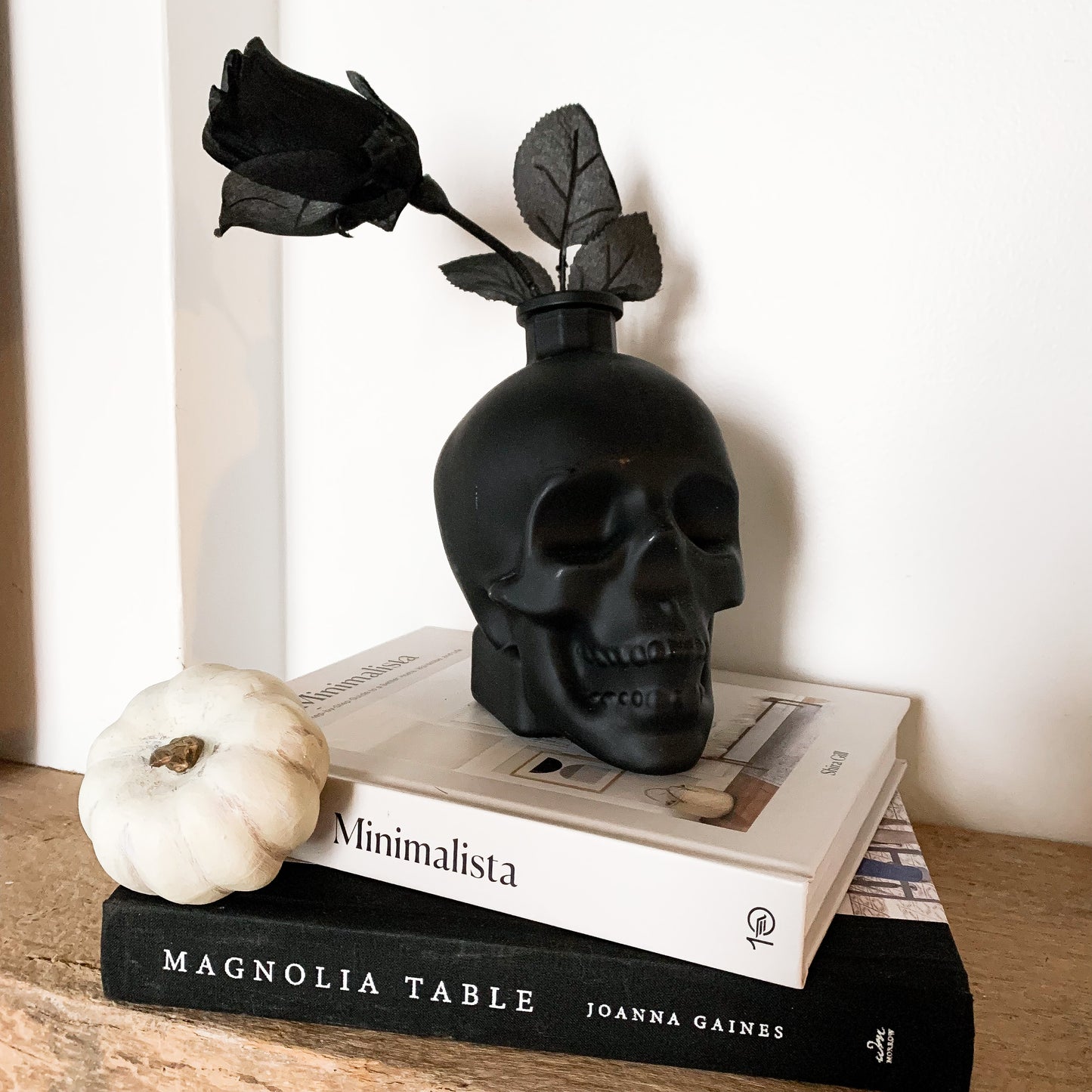 Skull vase