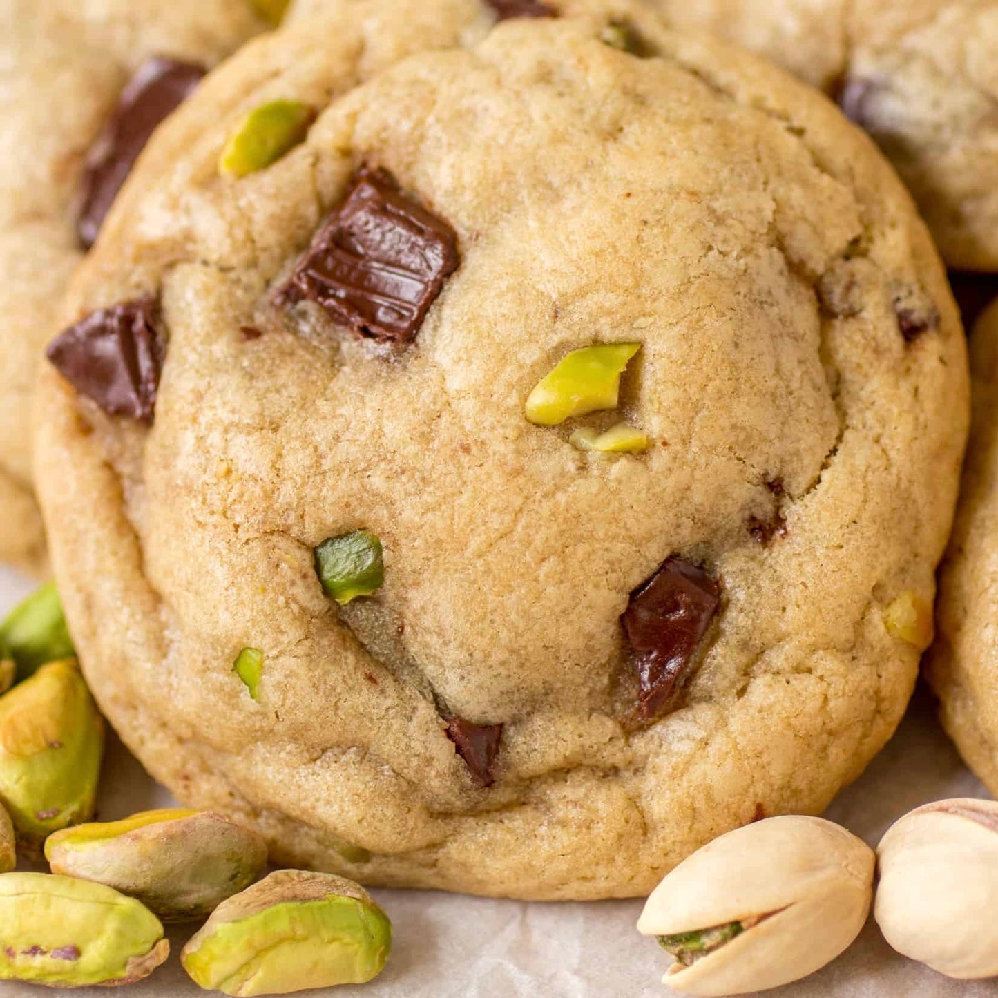 pistachio & dark chocolate cookies